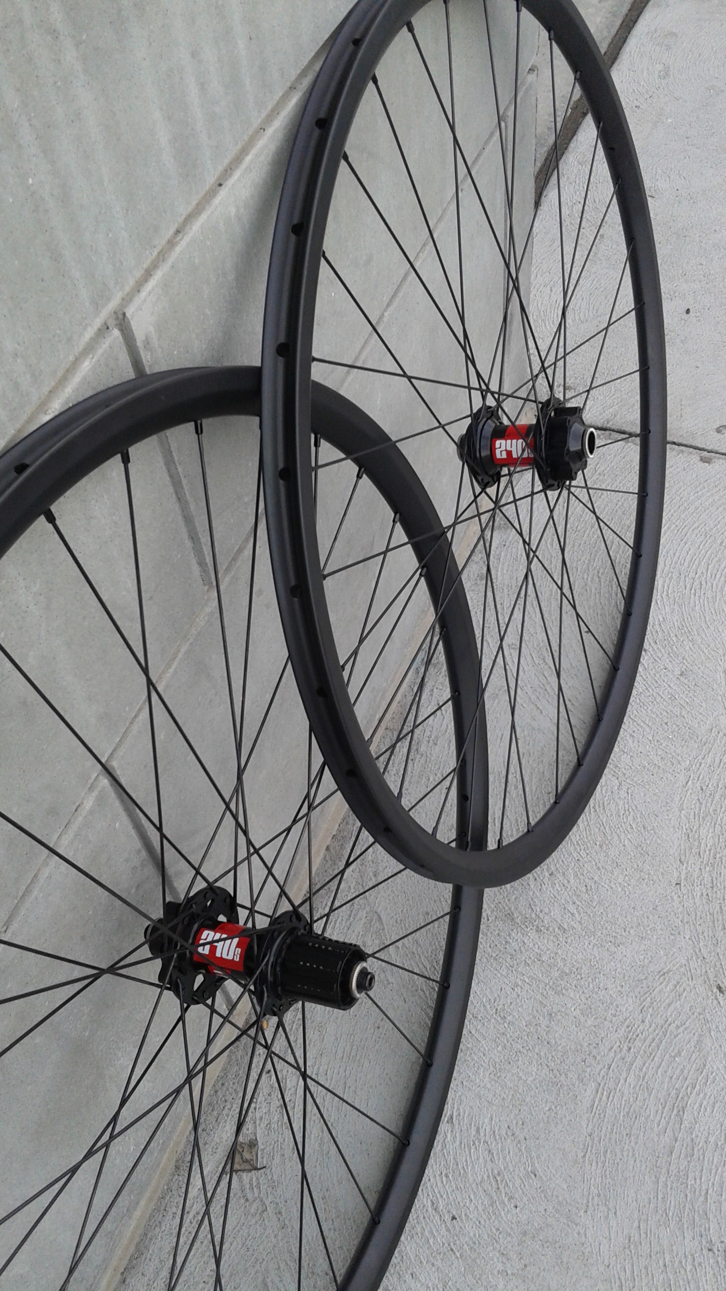 carbon cyclocross wheelset