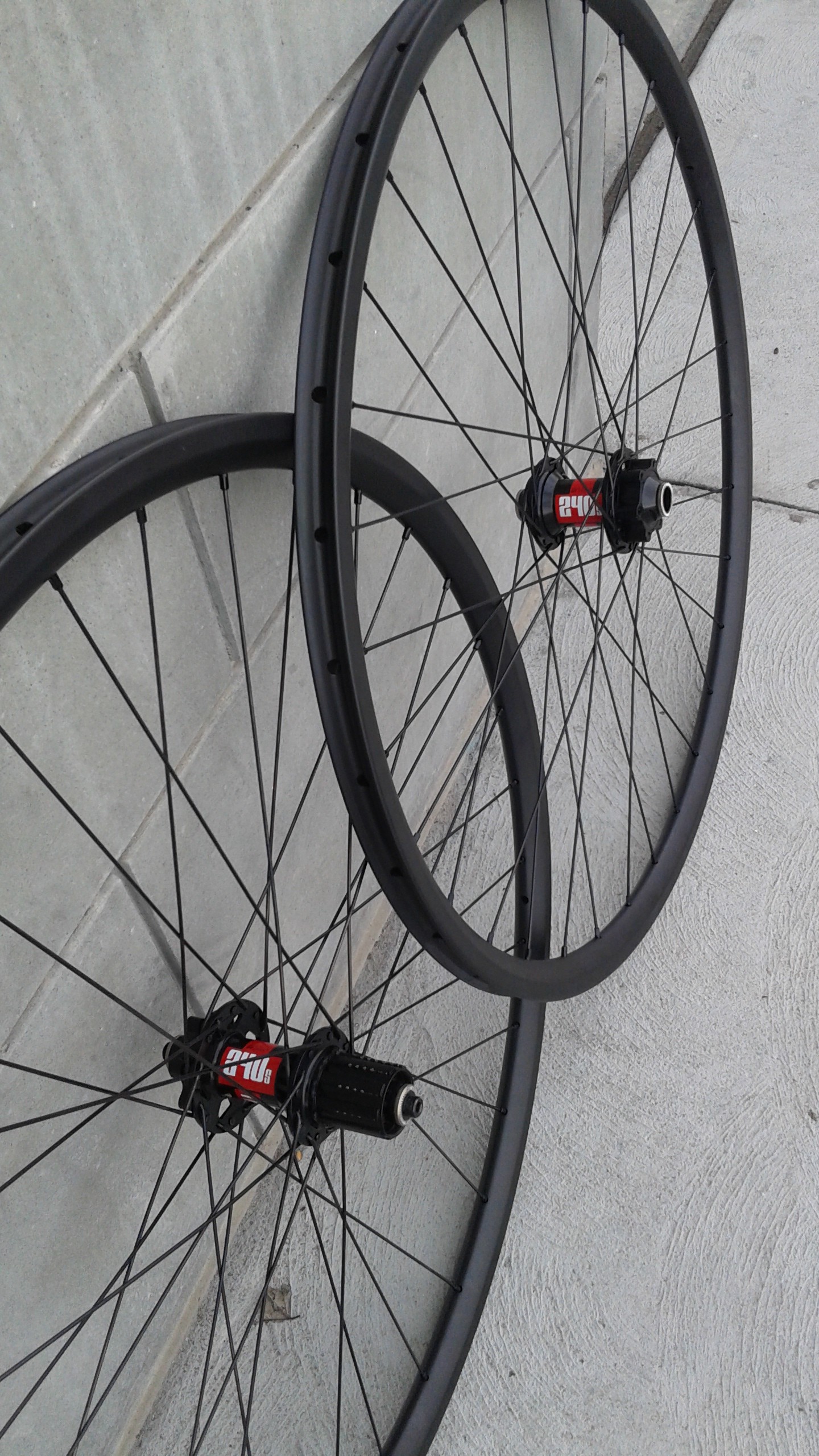 dt swiss cyclocross wheels